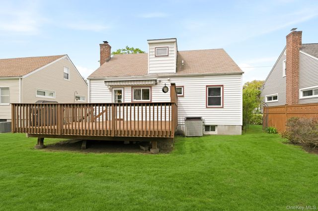 95 Smith Avenue, White Plains, NY 10605