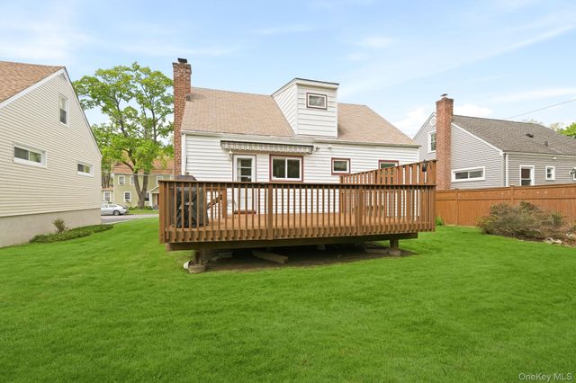 95 Smith Avenue, White Plains, NY 10605