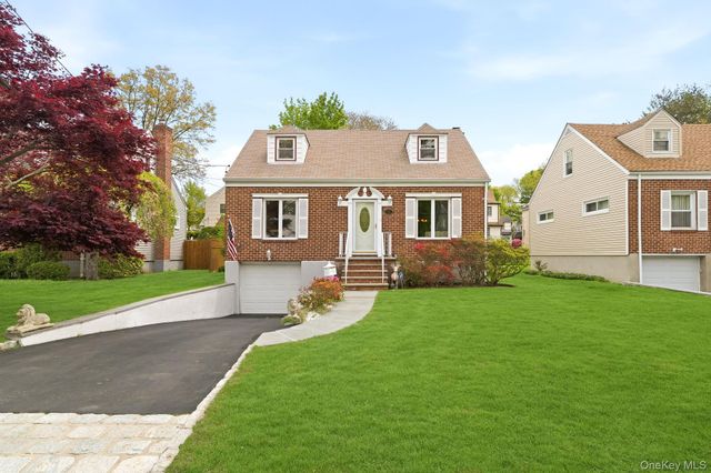 95 Smith Avenue, White Plains, NY 10605