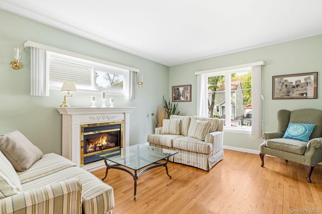 95 Smith Avenue, White Plains, NY 10605