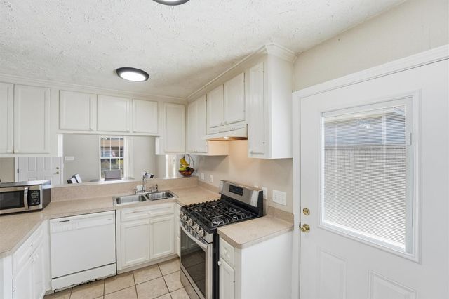 7125 Farnsworth Street, Houston, TX 77022