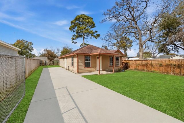 7125 Farnsworth Street, Houston, TX 77022