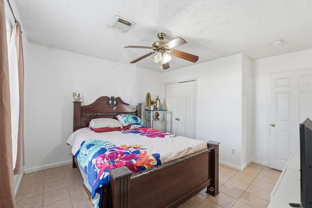 7125 Farnsworth Street, Houston, TX 77022