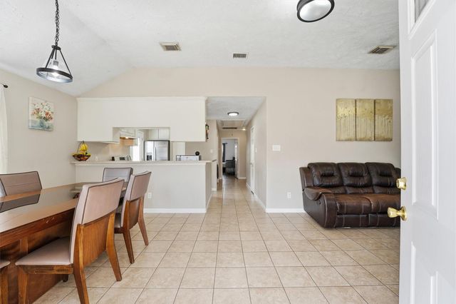 7125 Farnsworth Street, Houston, TX 77022