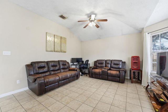 7125 Farnsworth Street, Houston, TX 77022