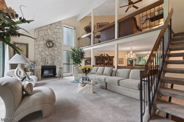 108 Westgate Dr, Edison Twp., NJ 08820