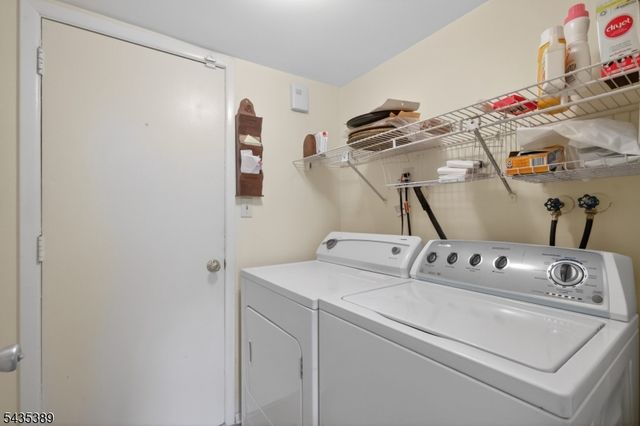 108 Westgate Dr, Edison Twp., NJ 08820