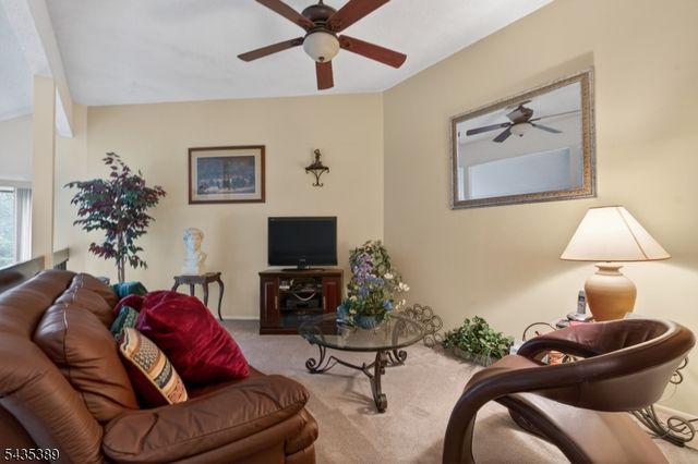 108 Westgate Dr, Edison Twp., NJ 08820