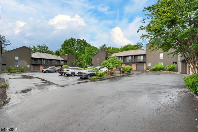 108 Westgate Dr, Edison Twp., NJ 08820