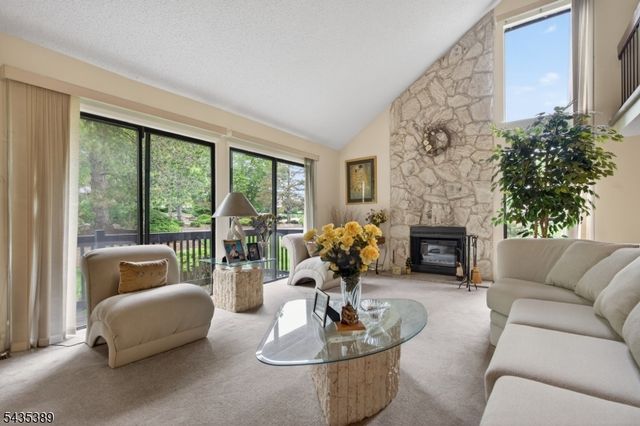 108 Westgate Dr, Edison Twp., NJ 08820