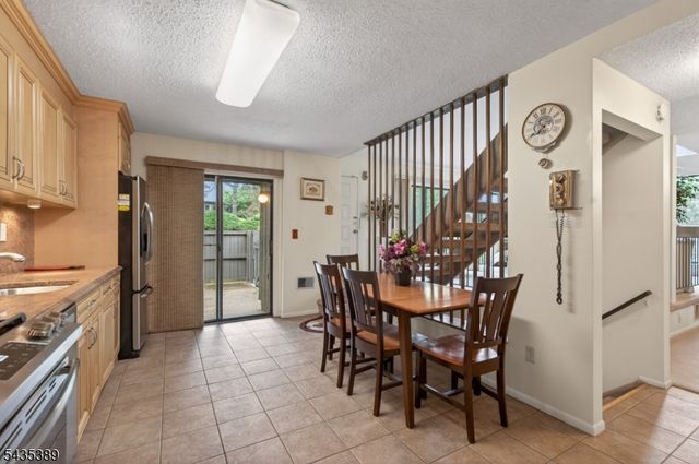 108 Westgate Dr, Edison Twp., NJ 08820
