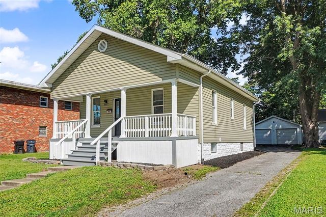 403 N 39th Street, Belleville, IL 62226