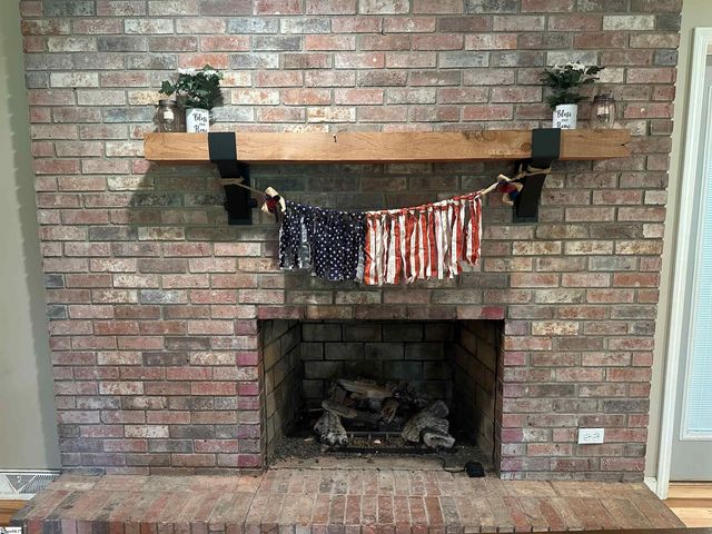 329 Wash Lesley Road, Pickens, SC 29671