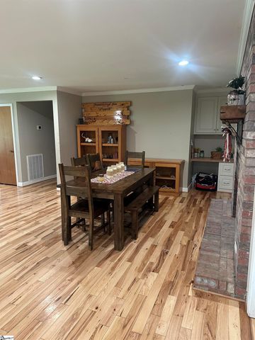 329 Wash Lesley Road, Pickens, SC 29671