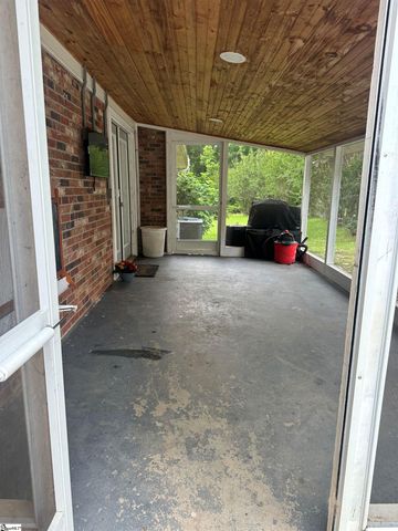 329 Wash Lesley Road, Pickens, SC 29671