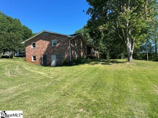 329 Wash Lesley Road, Pickens, SC 29671