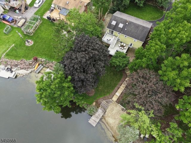 97 Shore Rd, Green Twp., NJ 07821