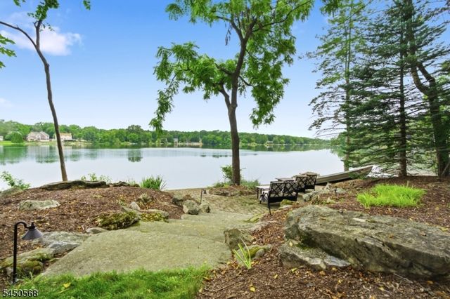 97 Shore Rd, Green Twp., NJ 07821