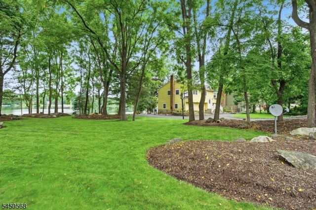 97 Shore Rd, Green Twp., NJ 07821