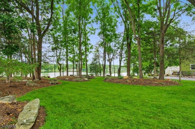 97 Shore Rd, Green Twp., NJ 07821