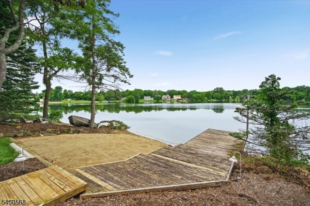 97 Shore Rd, Green Twp., NJ 07821