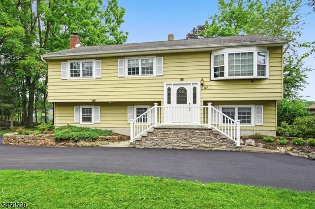 97 Shore Rd, Green Twp., NJ 07821