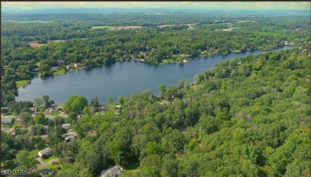 97 Shore Rd, Green Twp., NJ 07821