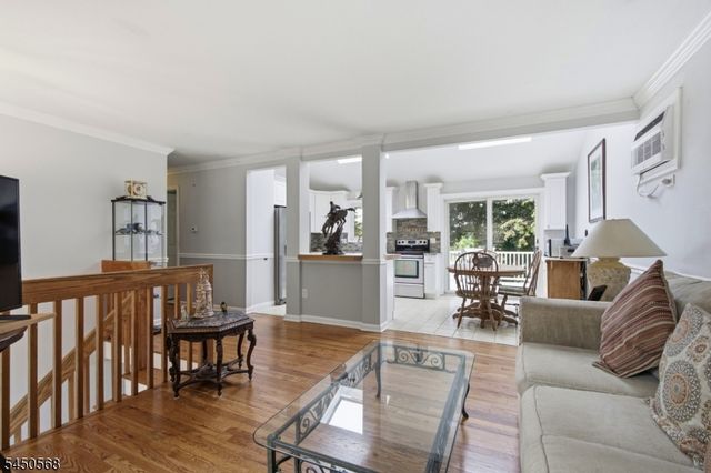 97 Shore Rd, Green Twp., NJ 07821