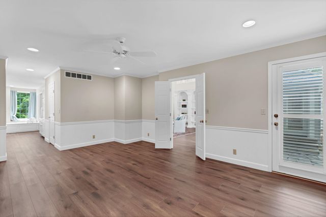 8909 E Bradford Circle, Wichita, KS 67206