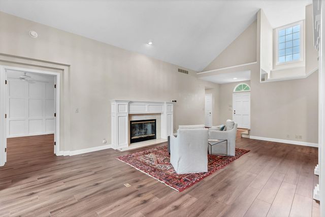 8909 E Bradford Circle, Wichita, KS 67206