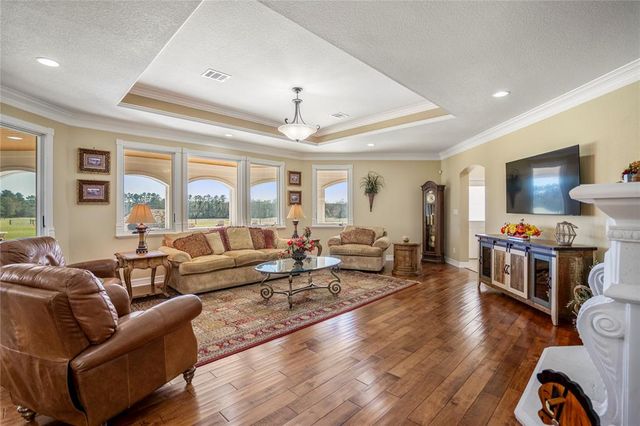 260 S Moody Lane, Cleveland, TX 77328