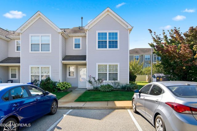 301 Prosperity Court 301, Toms River, NJ 08755