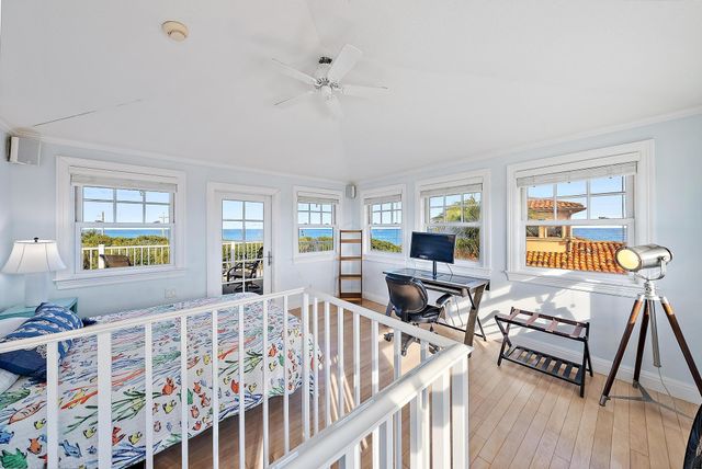 511 Saturn Lane, Juno Beach, FL 33408