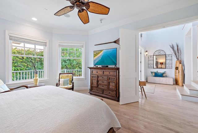 511 Saturn Lane, Juno Beach, FL 33408