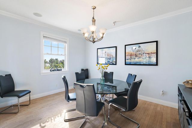 511 Saturn Lane, Juno Beach, FL 33408