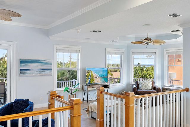 511 Saturn Lane, Juno Beach, FL 33408