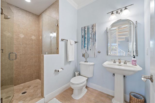 511 Saturn Lane, Juno Beach, FL 33408