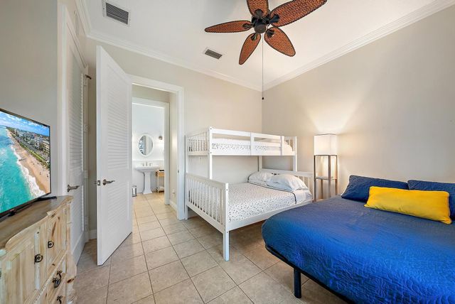 511 Saturn Lane, Juno Beach, FL 33408