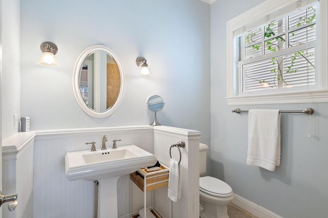 511 Saturn Lane, Juno Beach, FL 33408