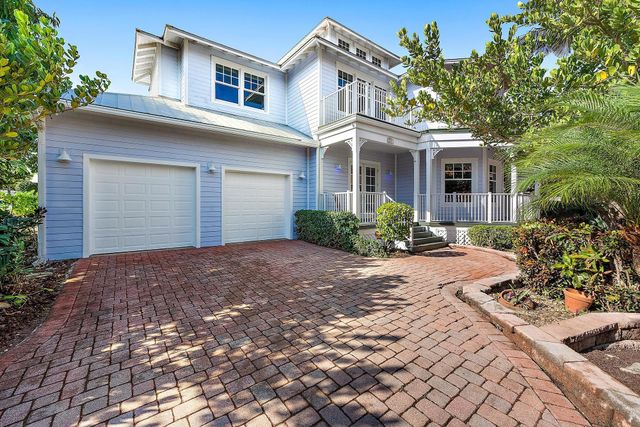 511 Saturn Lane, Juno Beach, FL 33408