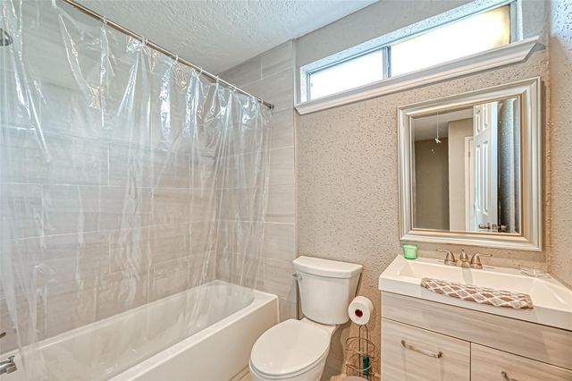 10252 Cottage Field Road, Houston, TX 77041