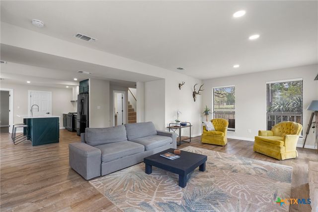 836 Cottletown Road, Smithville, TX 78957