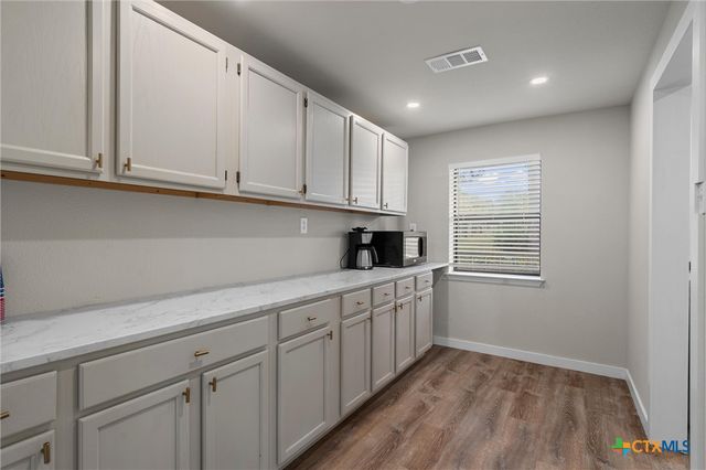 836 Cottletown Road, Smithville, TX 78957