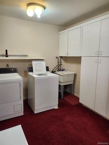 27333 Arborway Road 44, Southfield, MI 48033