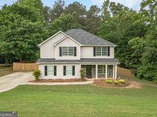 804 Pebble Place, Loganville, GA 30052