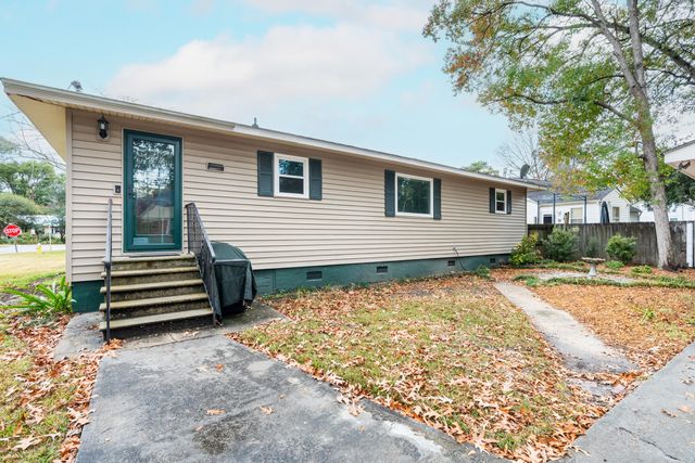 1216 Gibson Avenue, Hanahan, SC 29410