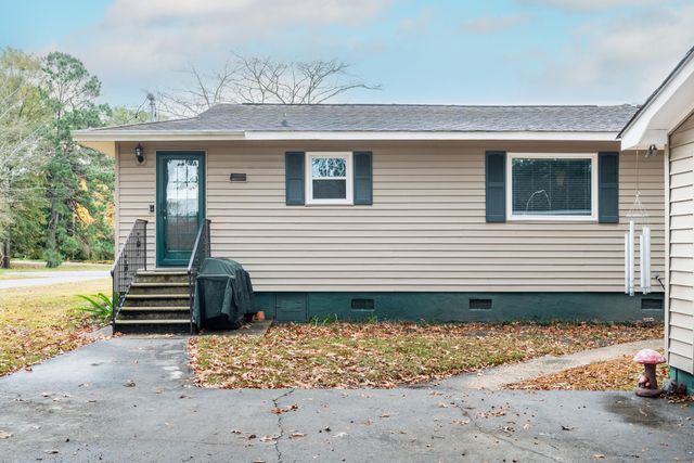 1216 Gibson Avenue, Hanahan, SC 29410