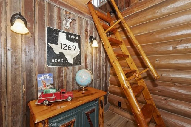 29632 Hook Creek Road, Cedar Glen, CA 92321