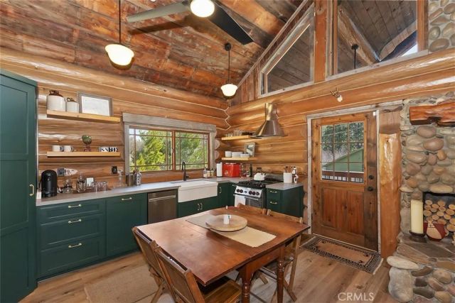 29632 Hook Creek Road, Cedar Glen, CA 92321