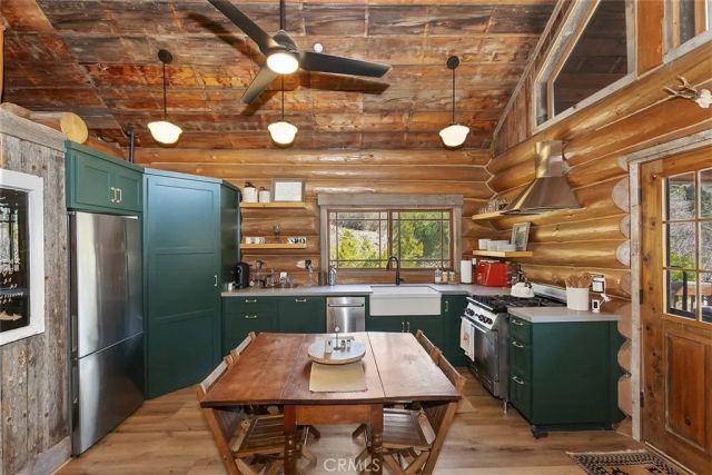 29632 Hook Creek Road, Cedar Glen, CA 92321
